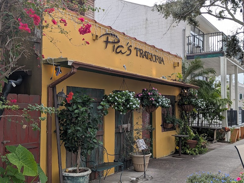 Pia's Trattoria photo 4