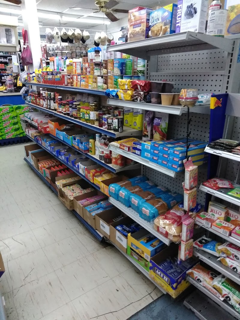 Hudson Beach Mini Mart photo 5