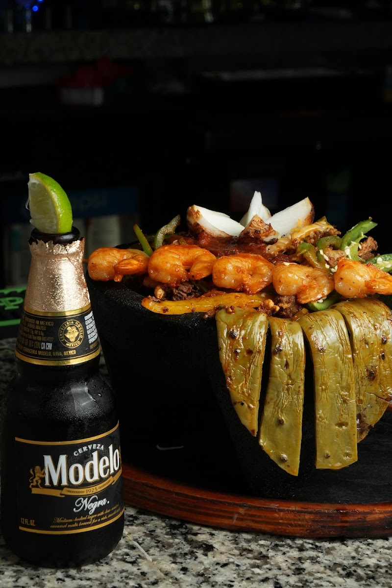 Los Magueyes Mexican Restaurant - Wildwood photo 2
