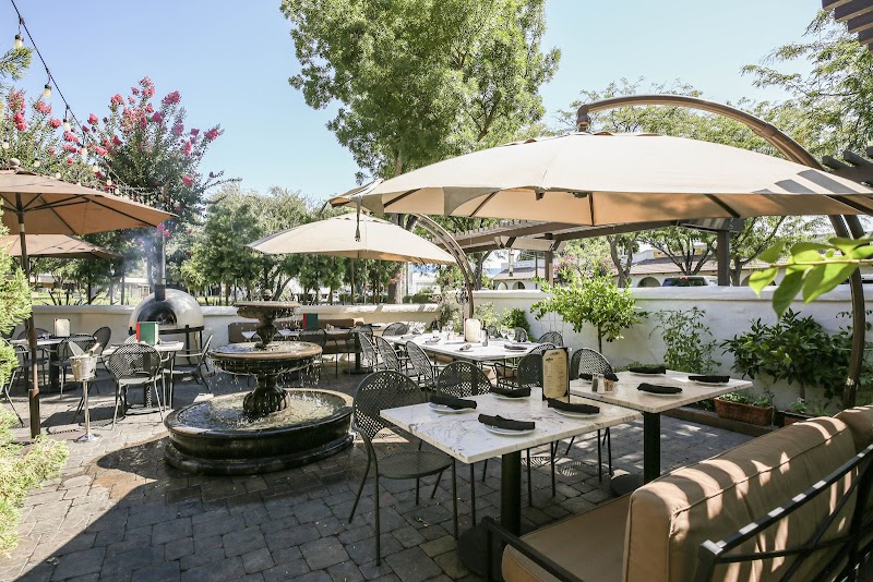 Pietro's No.2 Ristorante, Bar & Lounge photo 3