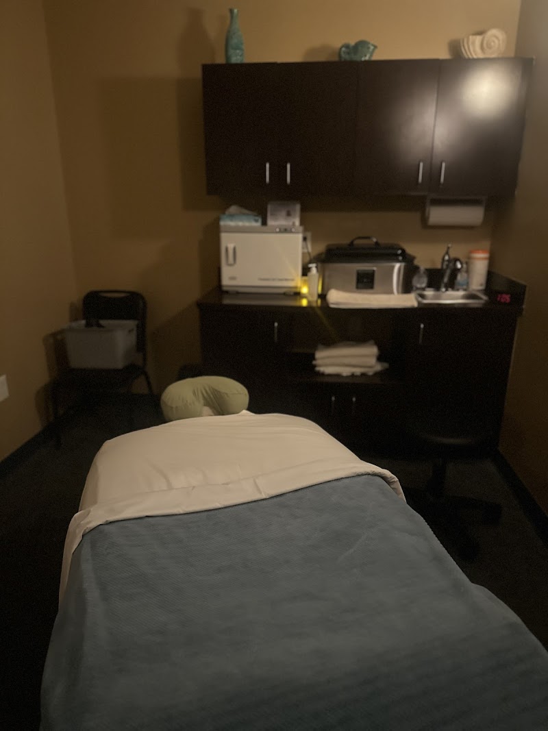 Hand & Stone Massage and Facial Spa photo 5
