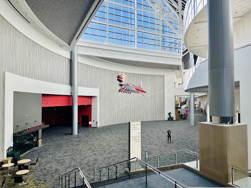 Oregon Convention Center photo 4