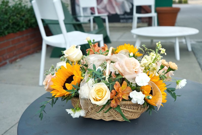 24:01 Florist photo 5