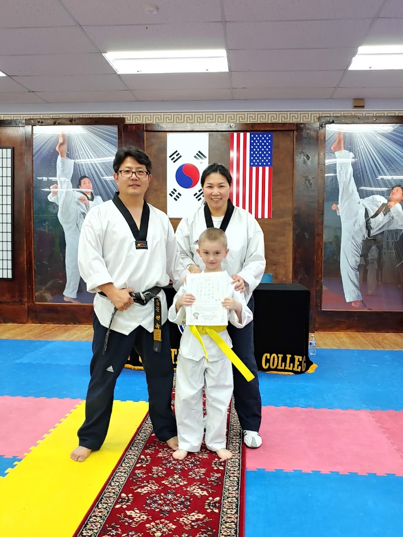 Moon's Tae Kwon Do College photo 2