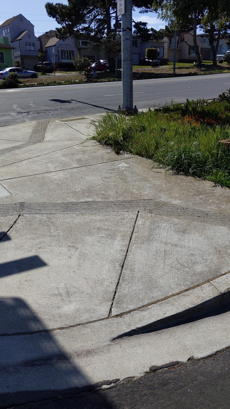John Daly Blvd & Dorchester Dr photo 2