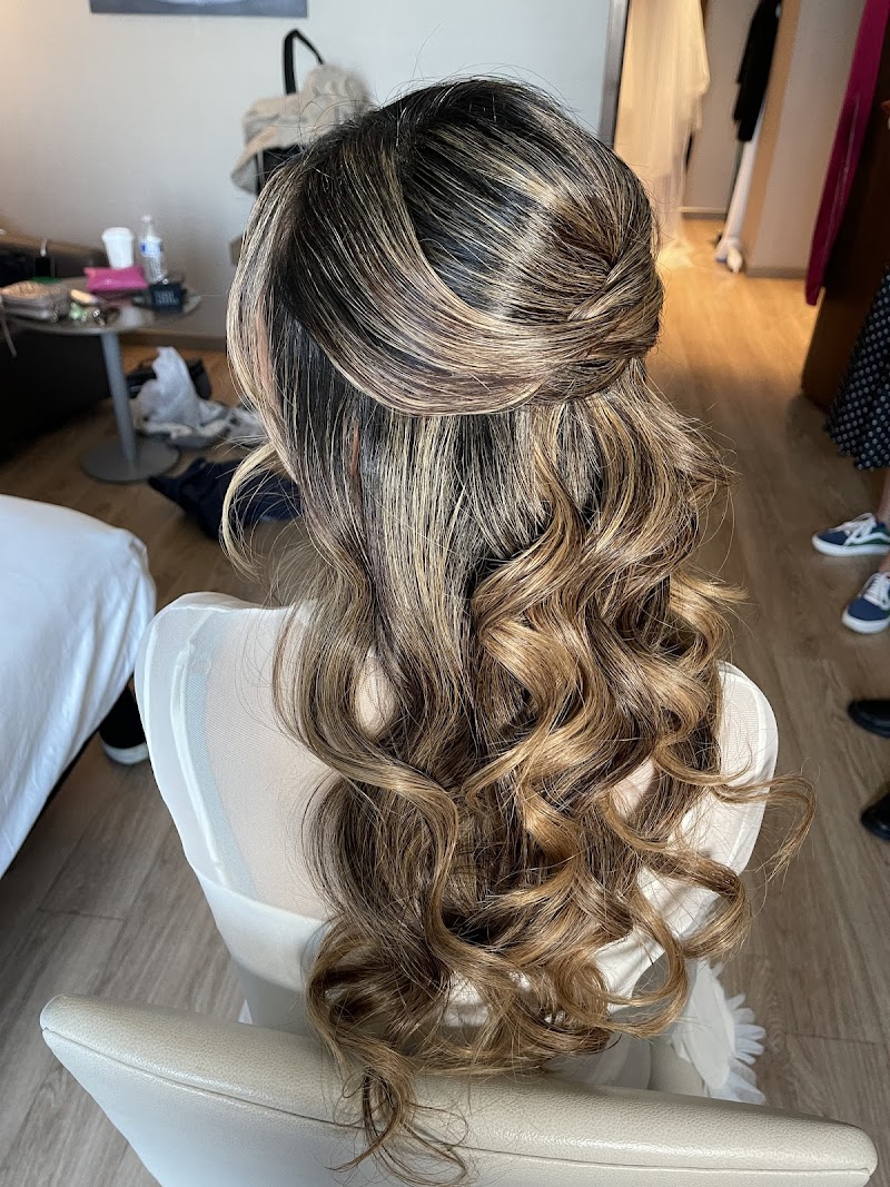 InstaGlam Hair Studio photo 2