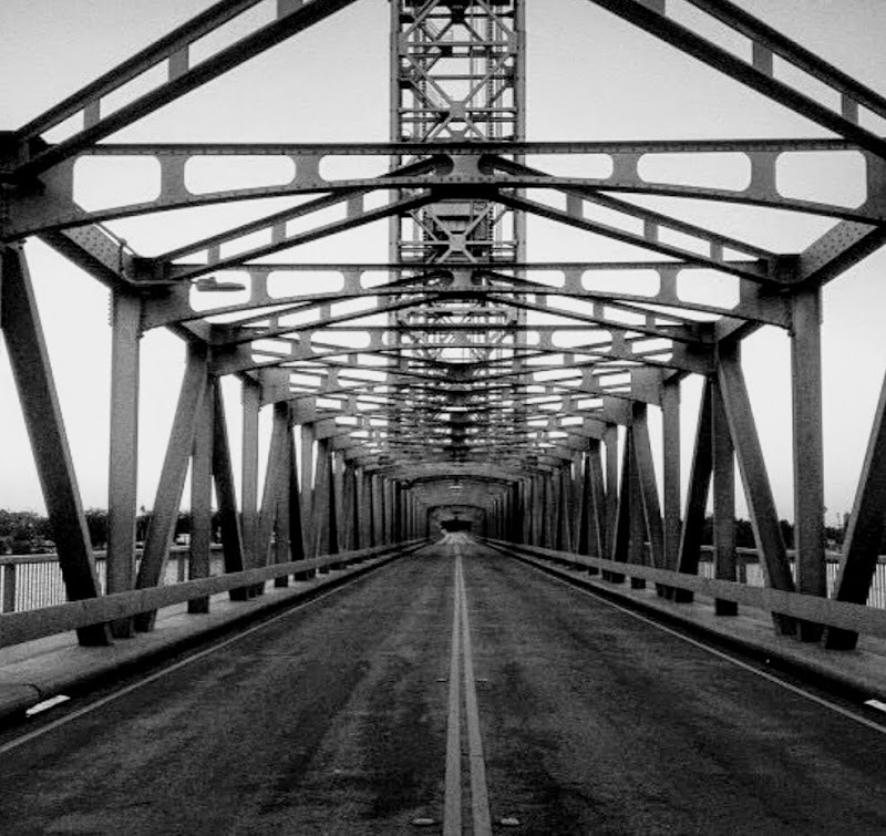 The Helen Madere Memorial Rio Vista Bridge photo 2