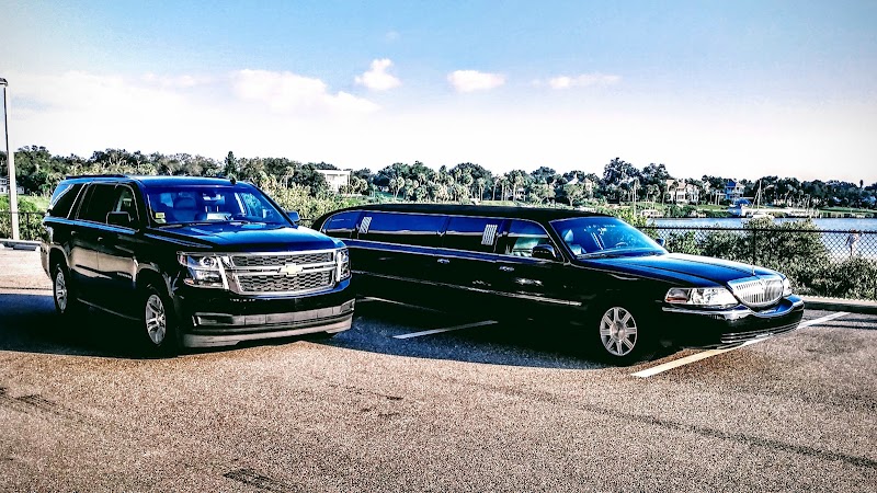 Airport SUV photo 5