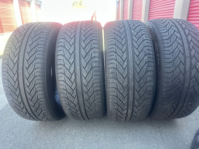 Juan’s Roadsides service tire photo 2