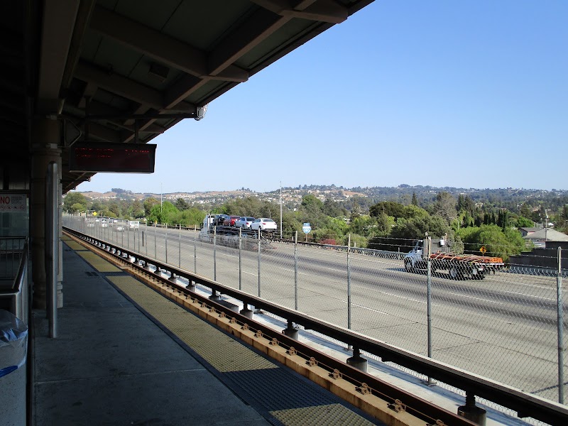 Castro Valley Station photo 3