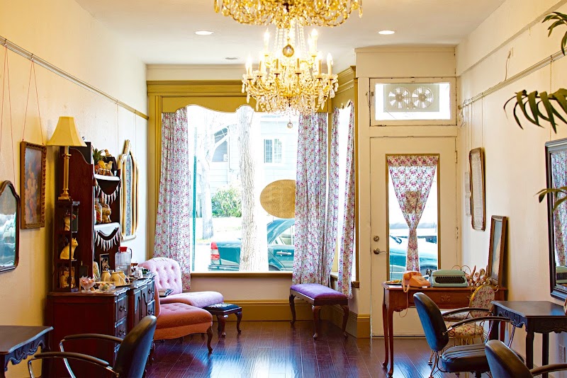 Charm School Salon photo 2