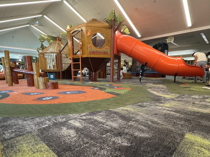 Saratoga Library photo 3