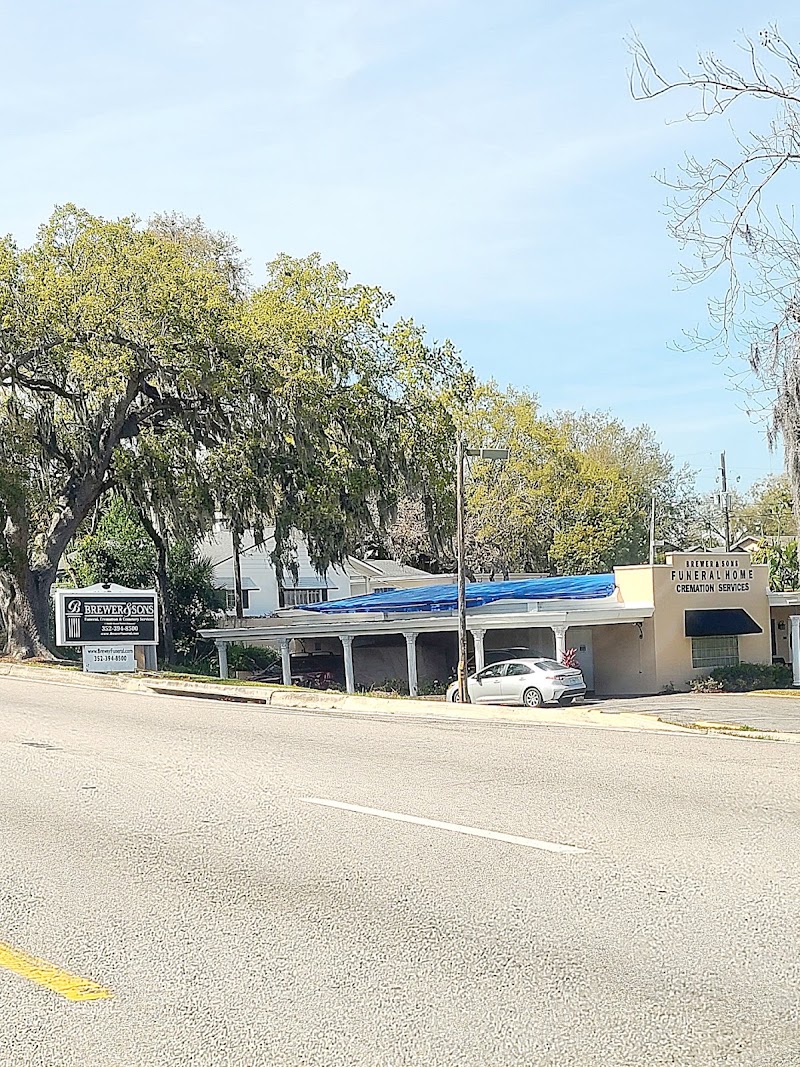 Brewer & Sons Funeral Homes - Clermont Chapel photo 3