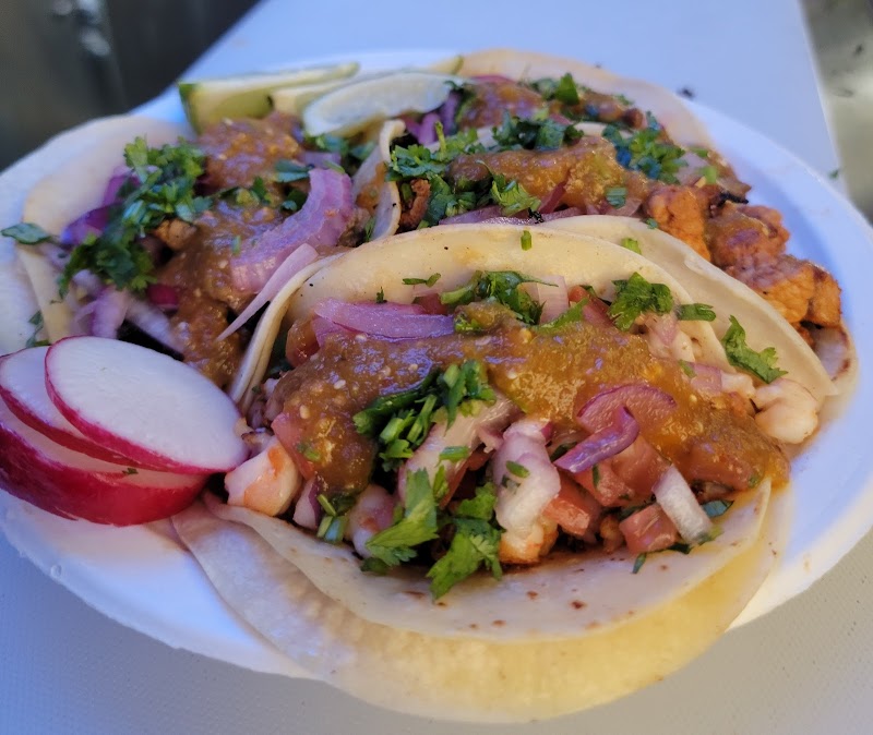 Los Triki Takos Mariscos y Tacos photo 4