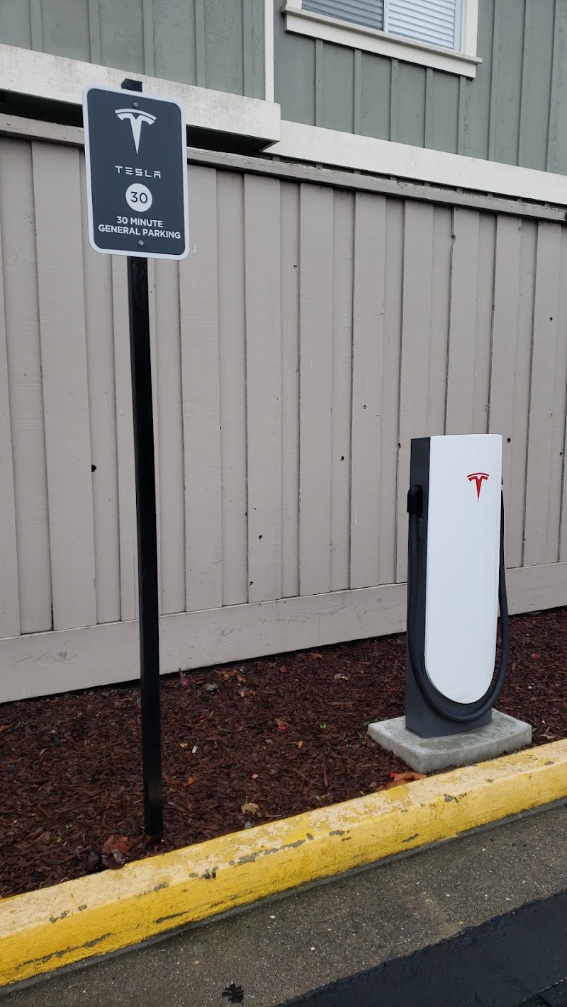 Tesla Supercharger photo 2