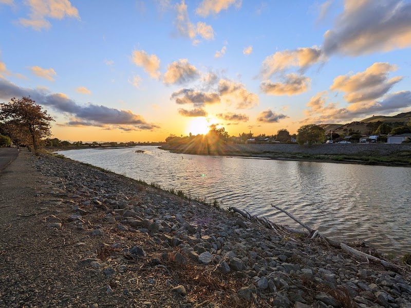 Photo of Alameda Creek Regional Trail