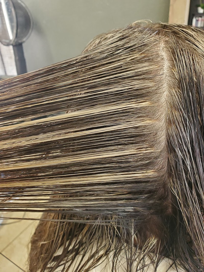 Mercy Hairstylist Beauty Salon photo 4