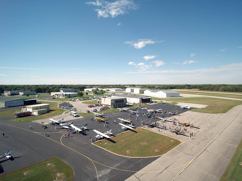 Atkinson Municipal Airport photo 2