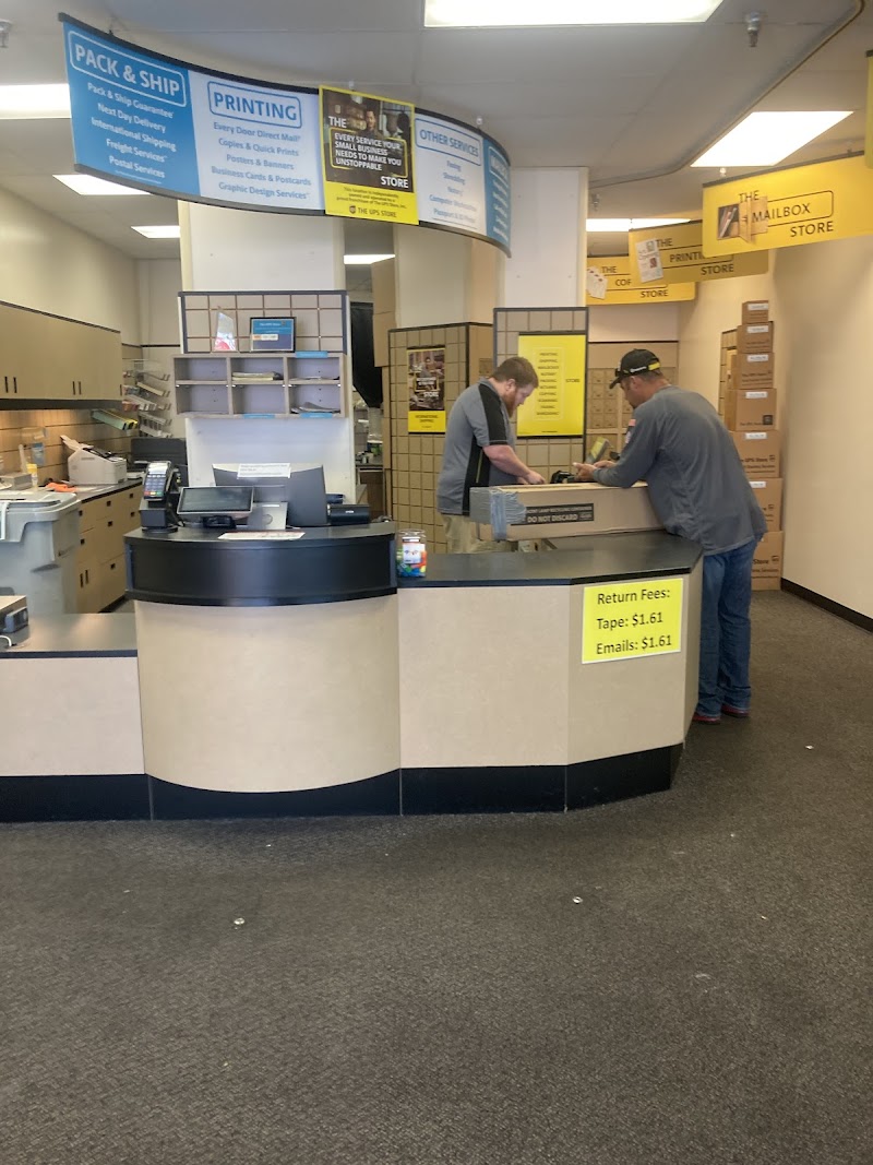 The UPS Store photo 4