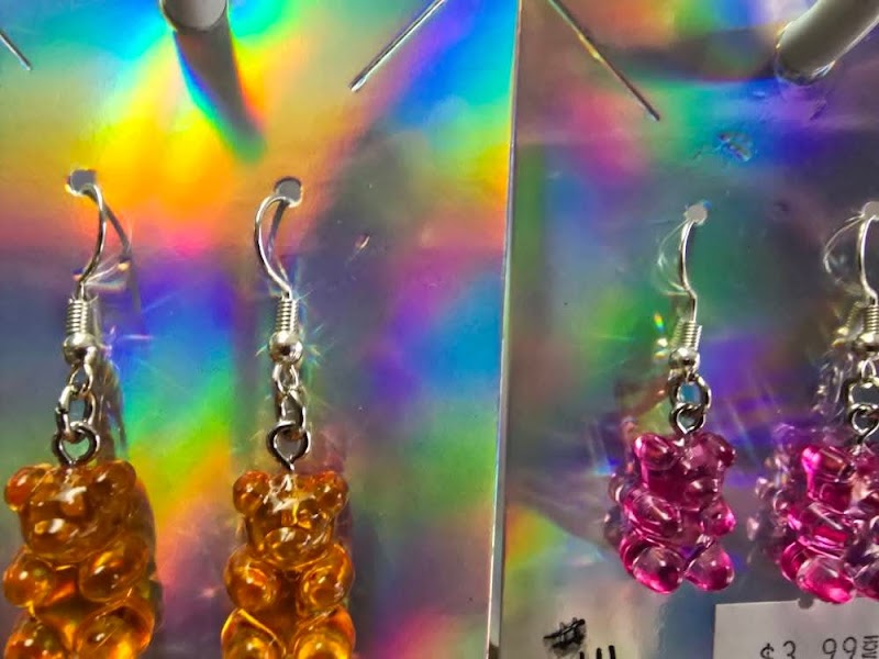 Trinket and Treasure Cove photo 4