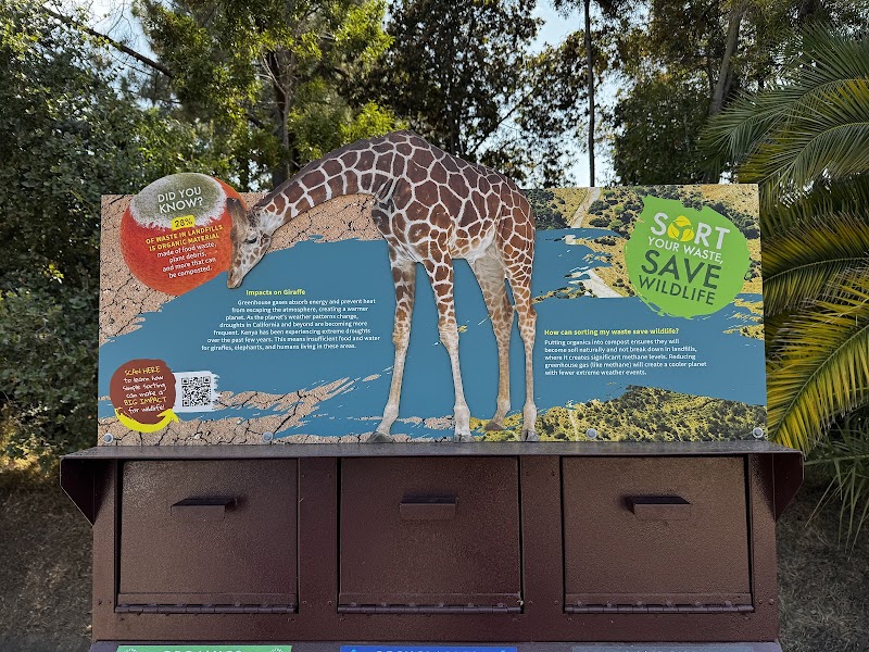 Giraffe Enclosure photo 3