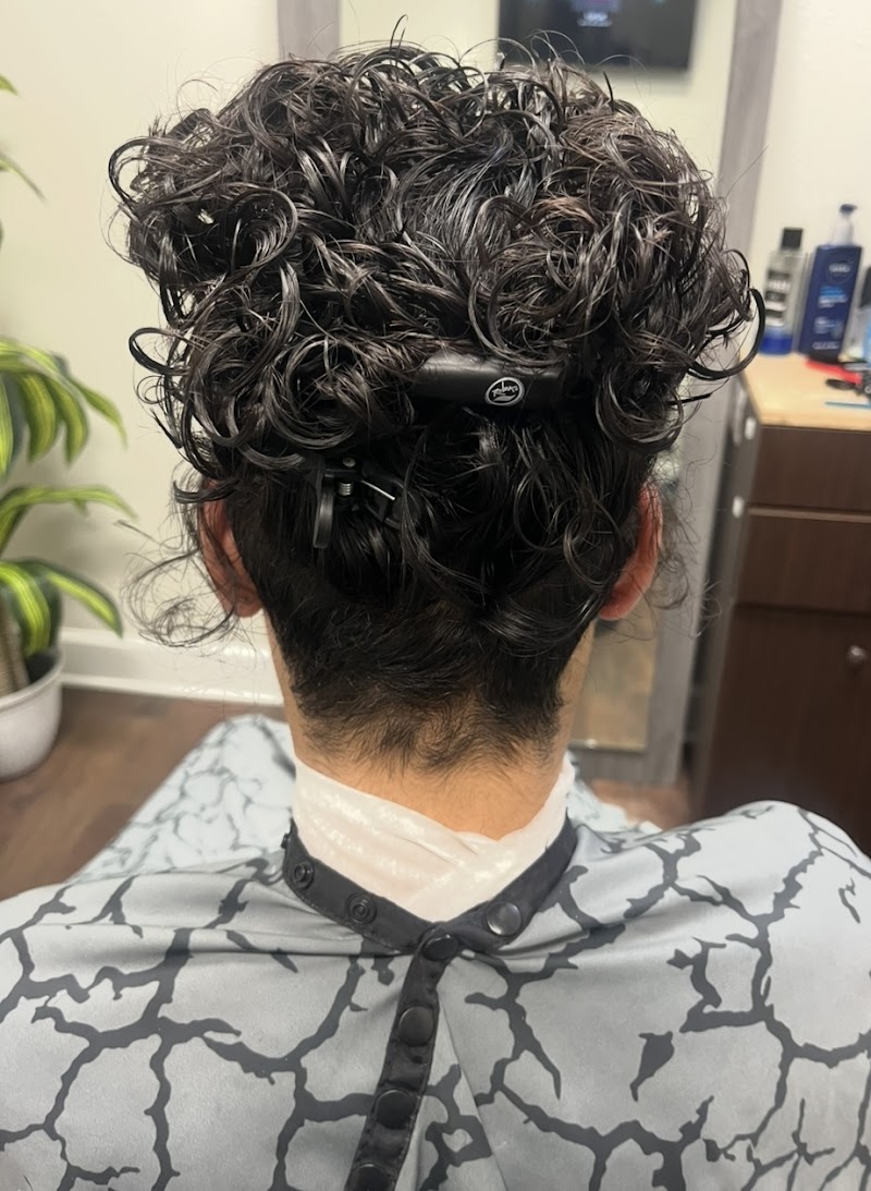 Amalia’s Barbershop 💈 photo 3