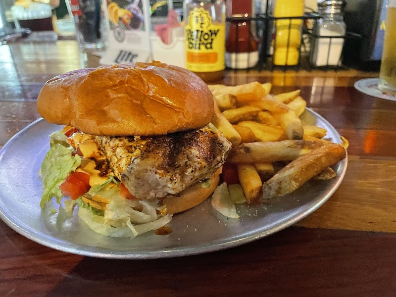Coach's Pub & Eatery photo 3