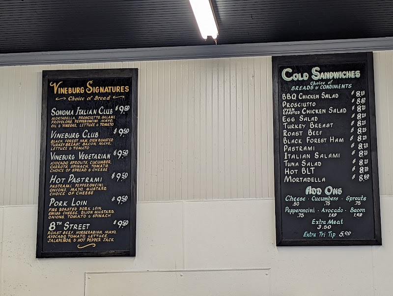 The Vineburg Deli photo 4