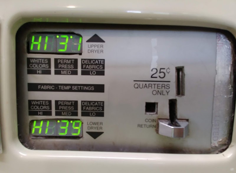 Happy Suds Laundromat photo 4