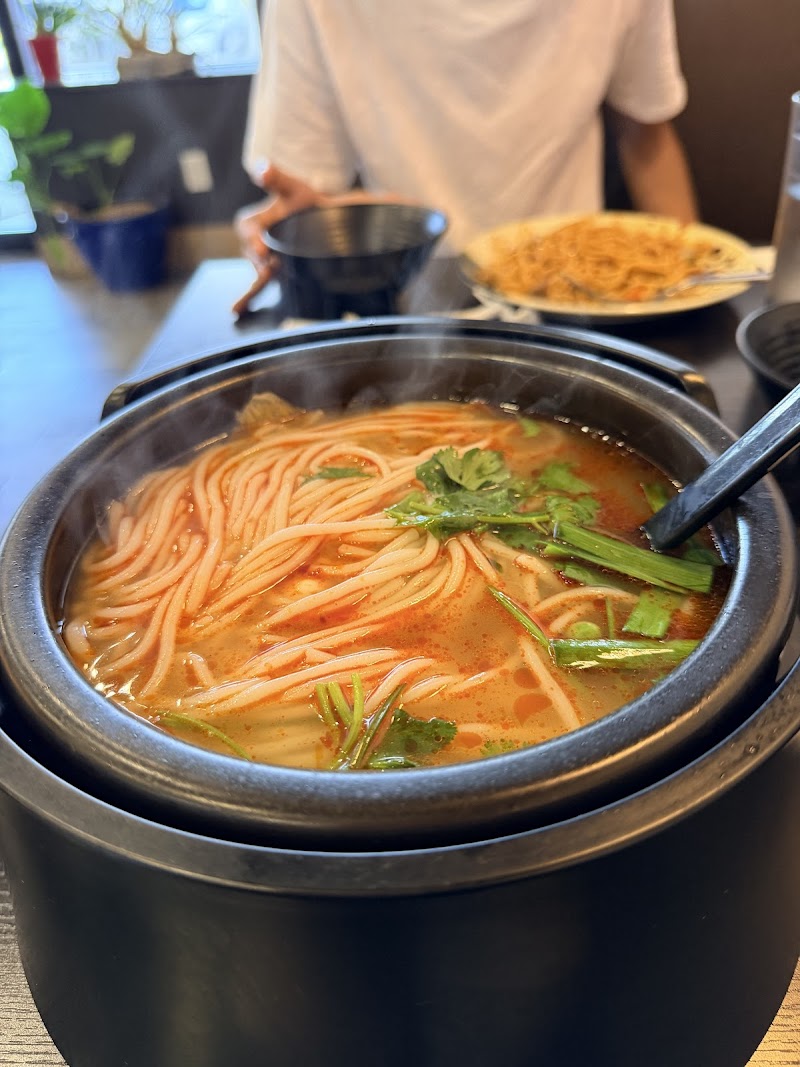 Chenji Noodle House photo 3