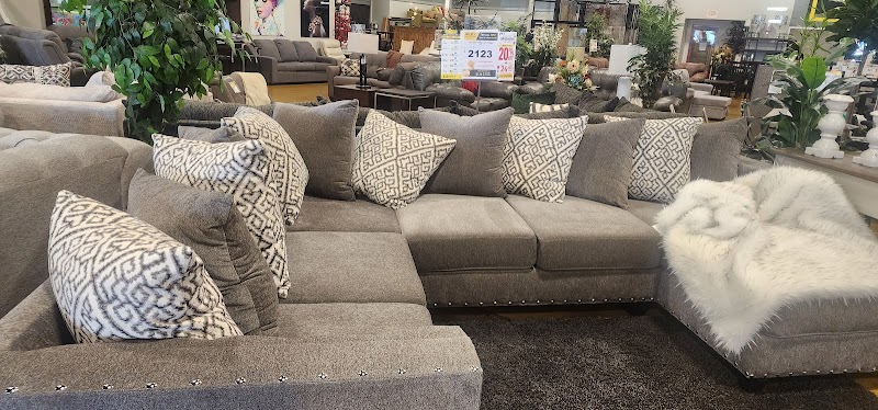 Del Sol Furniture & Mattress photo 3