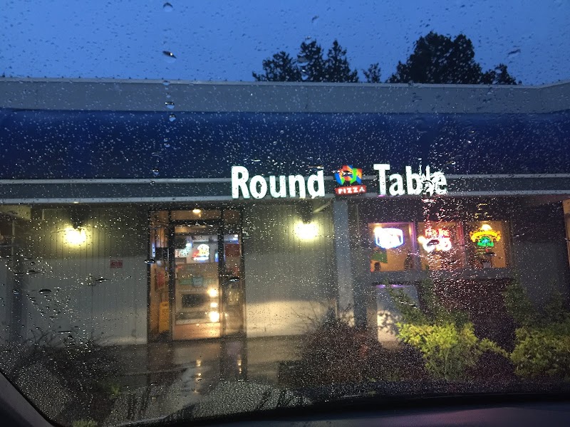 Photo of Round Table Pizza