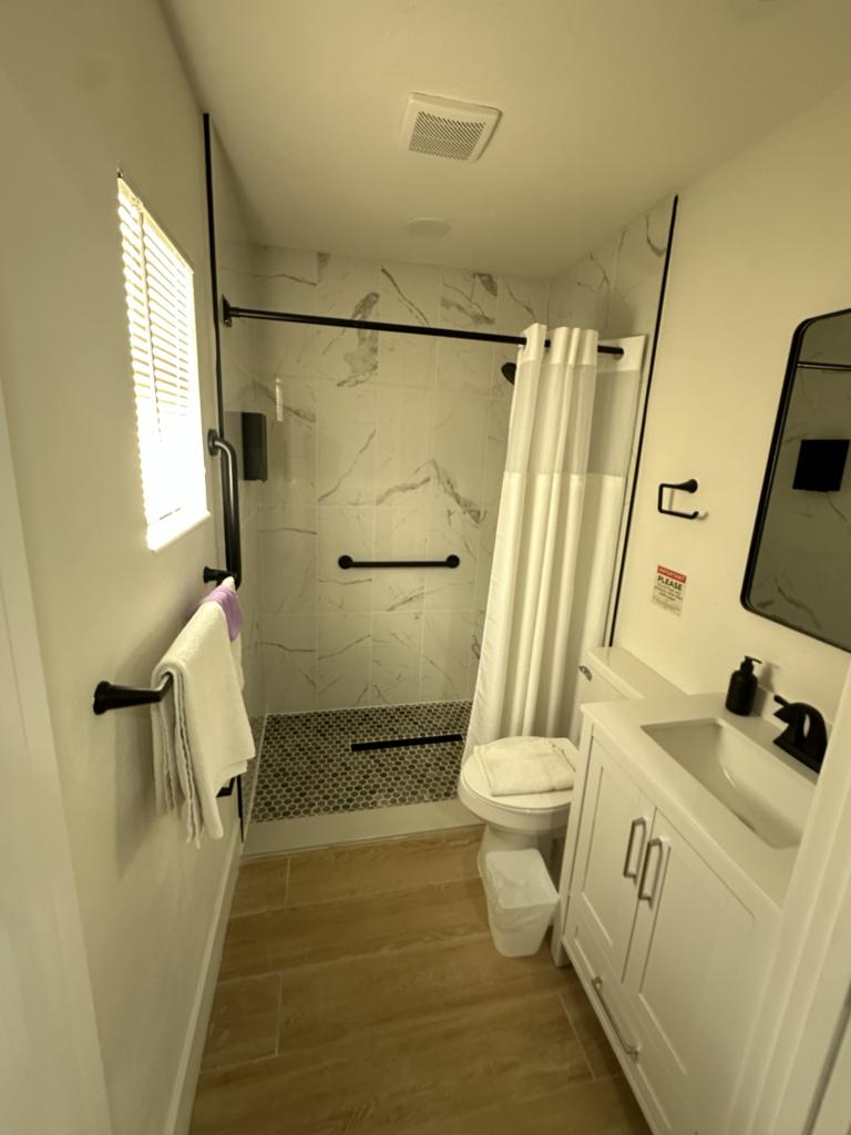 Sunshine Inn photo 2