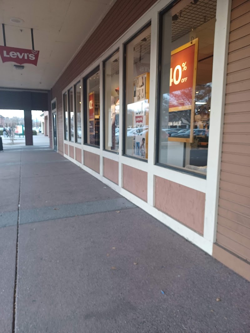Hurley Vacaville Factory Store photo 3
