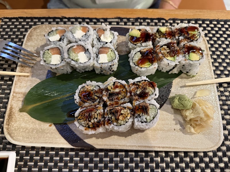 Mr LC Sushi Hibachi Asian Bistro photo 5
