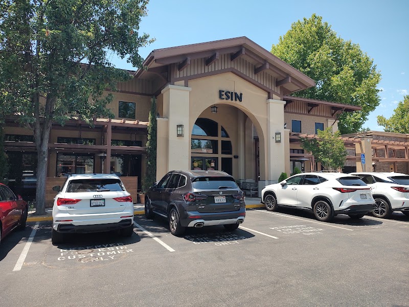 Esin Restaurant & Bar photo 5