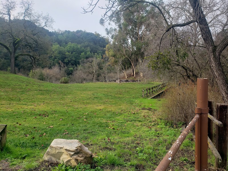 Oak Knoll Group Area photo 3