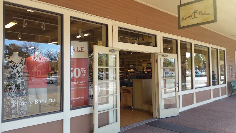 Tommy Bahama Outlet photo 4