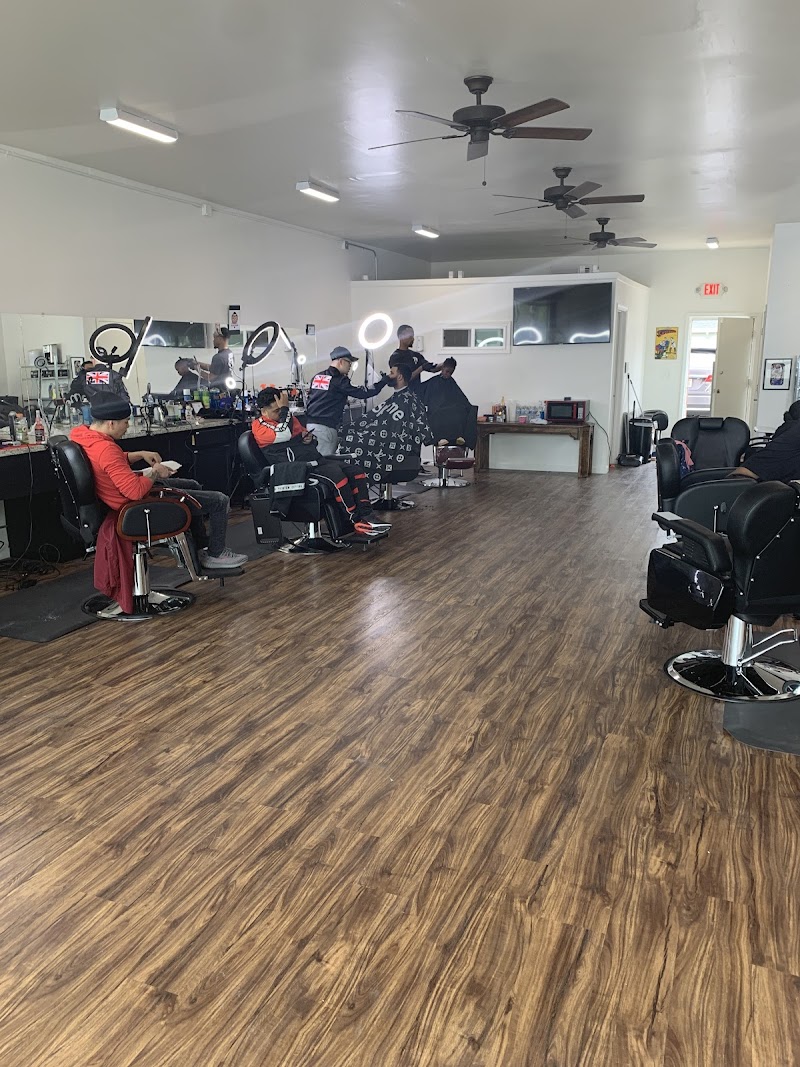 Superior NC Barber Lounge photo 2