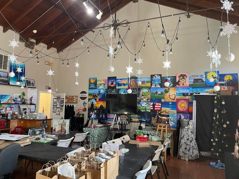 Paint'n With Friends Art Studio photo 4