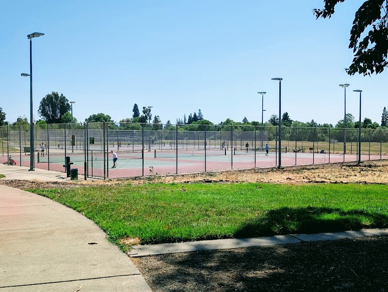 Tennis Courts photo 4