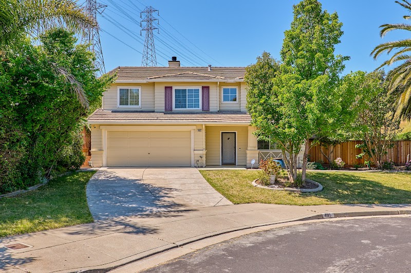 Amber Hom Realm Real Estate photo 3