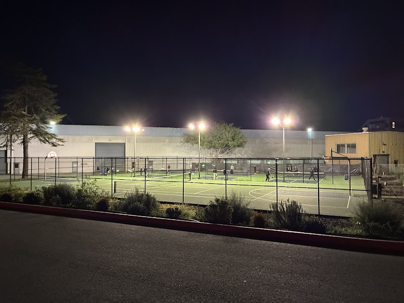 Tennis Courts photo 3