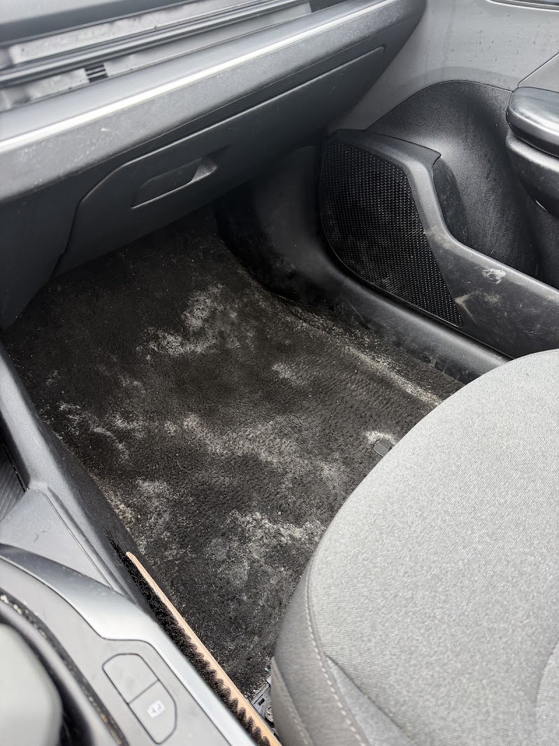 Hertz Car Rental - Rochester, Webster - Empire Blvd Hle photo 2