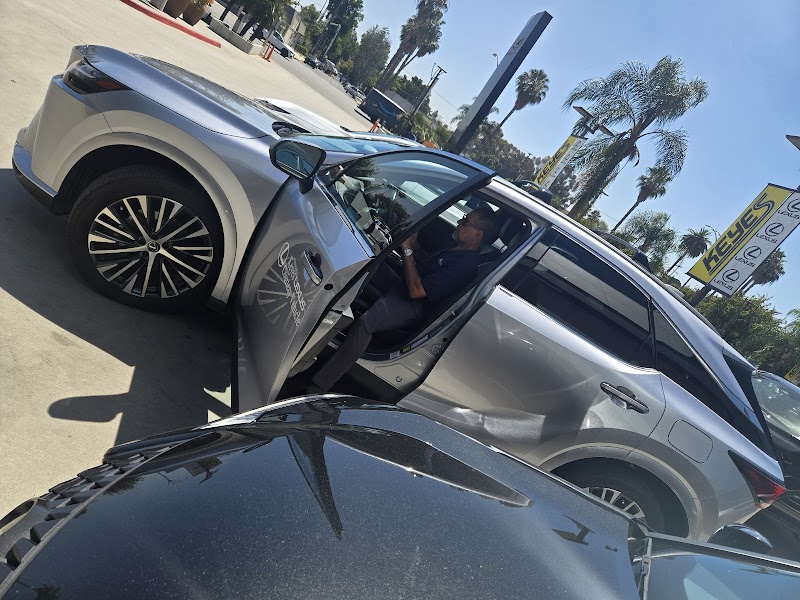 Midway Car Rental Van Nuys photo 5