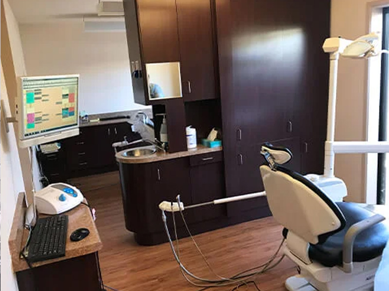Dr. Gurjit Randhawa photo 3