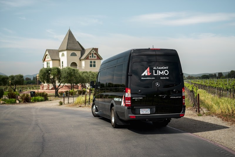 Altamont Limo photo 2