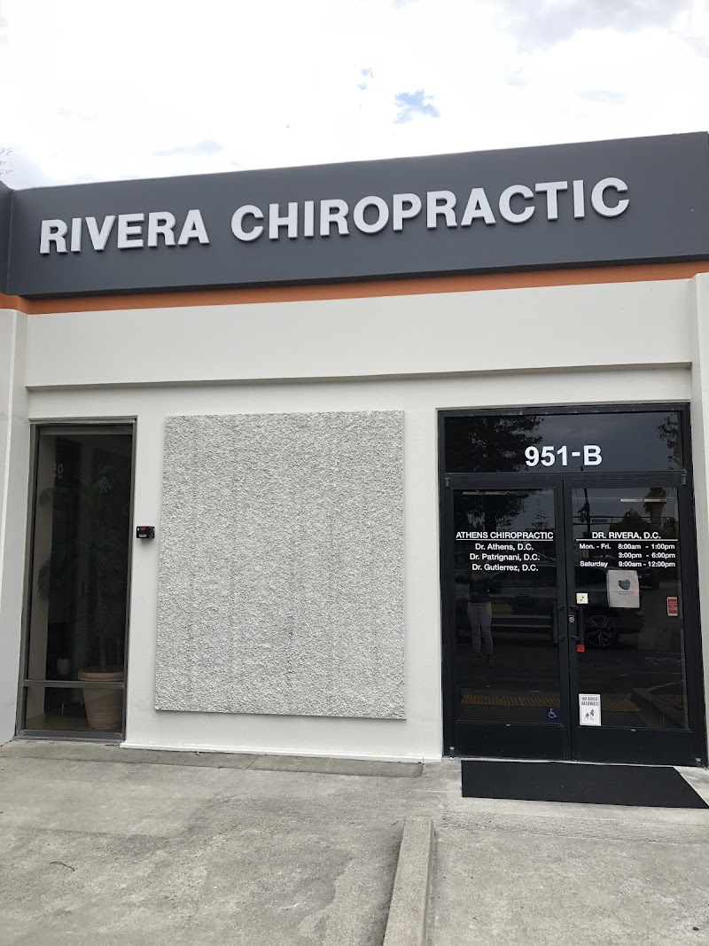 Rivera Chiropractic Group - Dr. Matthew Rivera D.C photo 4