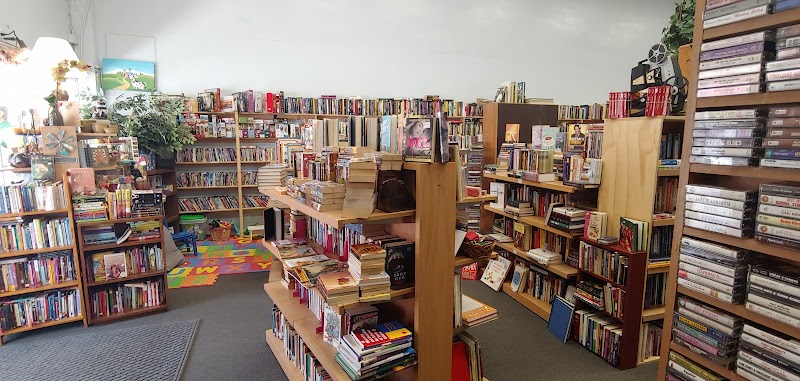 Casa Grande Books Movies &More photo 2