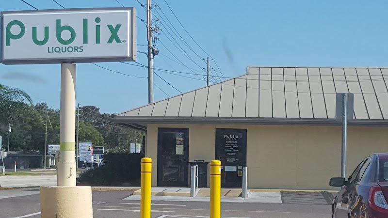 Publix Liquors at Belleair Bluffs photo 2